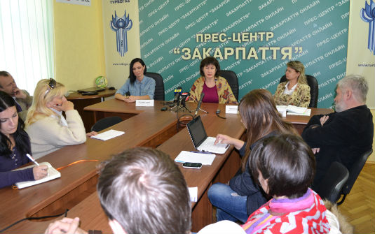 Read more about the article Проти «зливу» особистих даних виступали ужгородські журналісти