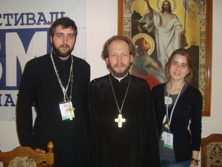 Read more about the article Студентка відділення журналістики бере участь у фестивалі православних ЗМІ