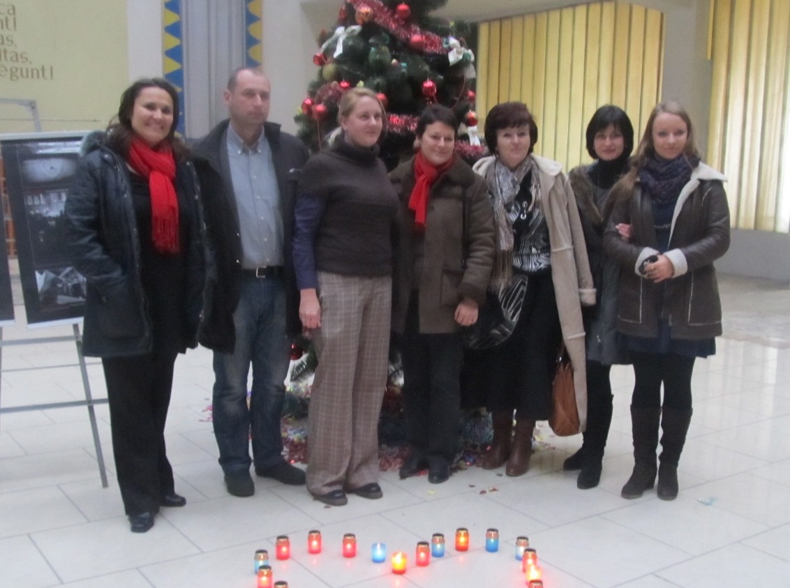Read more about the article В УжНУ вшановували пам’ять Вацлава Гавела