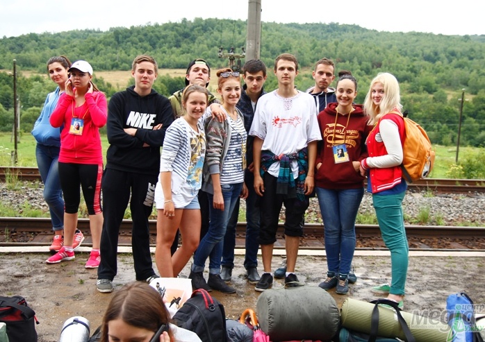 Read more about the article Студенти-журналісти побували на «Студреспубліці-2014»