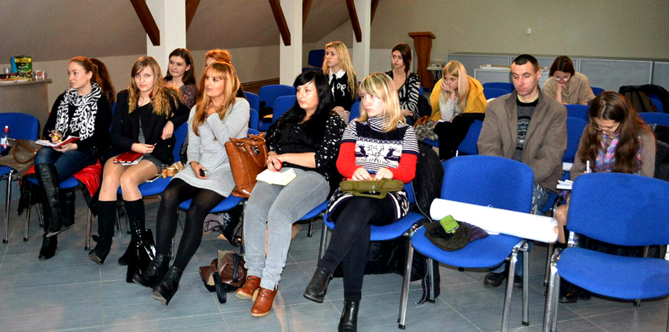 Read more about the article В Ужгороді журналістики вчили ФРІшники