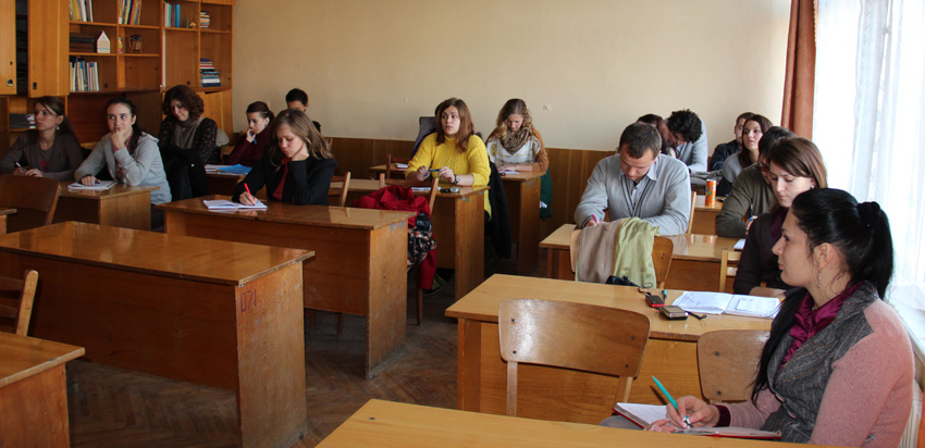 Read more about the article «Пишучи дипломну, треба працювати як науковець, а не як студент»